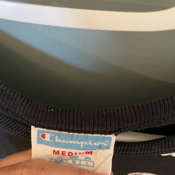 Men’s champion t-shirt - Picture 3 of 4